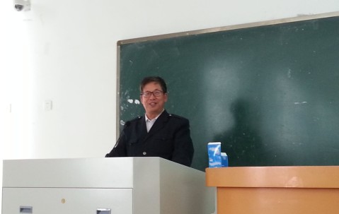云南大学毕业证模板